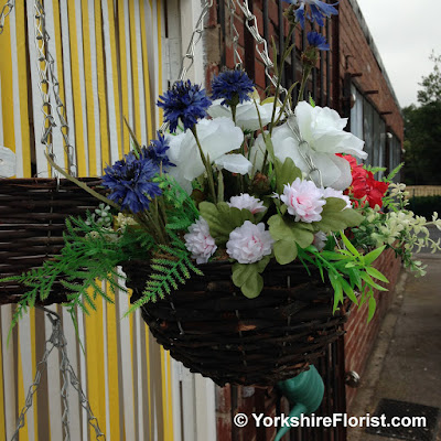  artificial hanging basket