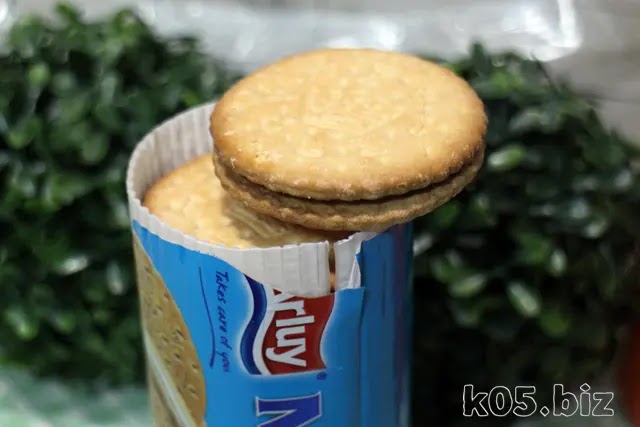 gyomusuper-arluy-mega-chok-biscuit03.webp