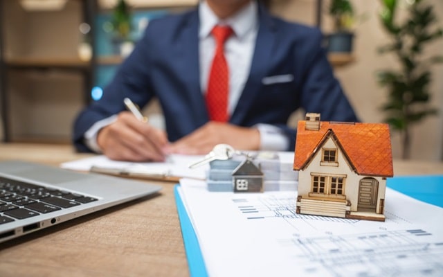 considerations before choosing mortgage company