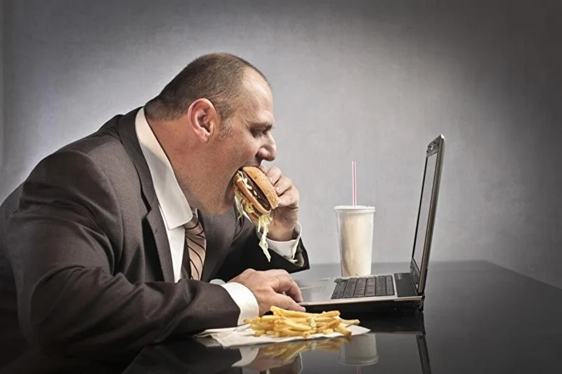 Aktif çalışma hayatı obeziteyi tetikliyor!