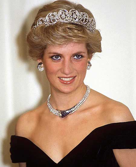 princess diana wedding day. princess diana wedding dress