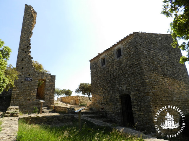 CHUSCLAN (30) - Château-fort de Gicon