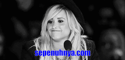 "Lirik Lagu Demi Lovato - Sexy Dirty Love"