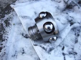 MINIの等速ジョイント点検