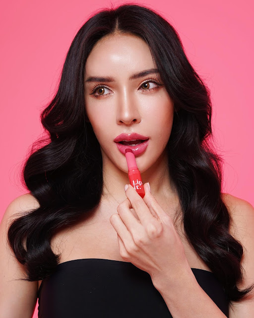 Nisamanee Lertvorapong – Most Beautiful Transgender Lipstick Ad Model