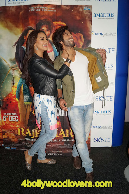 Shahid Kapoor with his co actor Sonakshi Sinha for Promotion of their film R Rajkumar Pics1