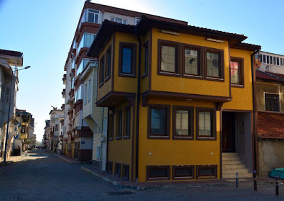 mudanya