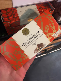 marks and spencer milk chocolate stracciatella