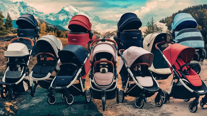 Lightweight travel stroller for infants
