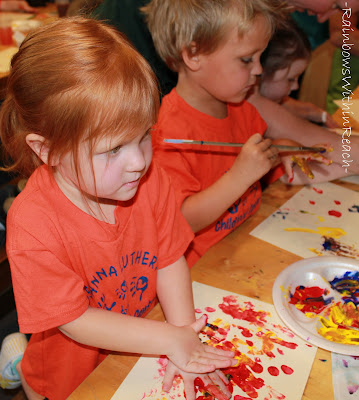 photo of: Preschool Process Painting, fingerpaint, children's art in preschool