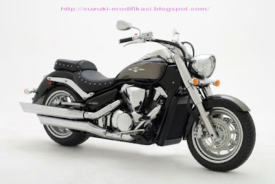 Suzuki Boulevard C109RT