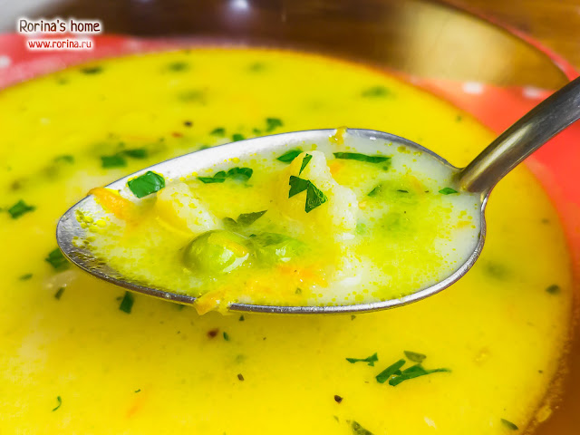 Низкокалорийный сырный суп с овощами