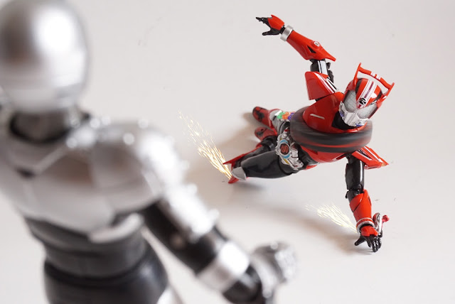 Review SHF figuarts Kamen Rider Drive type Speed 