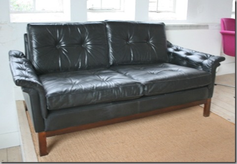 1970sLeatherSofa1