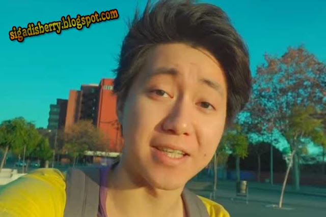  Youtuber asal Barcelona, Kanghua Ren (Telegraph)