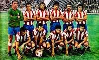 CLUB ATLÉTICO DE MADRID - Madrid, España - Temporada 1973-74 - Reina, Melo, Ovejero, Benegas, Capón y Becerra; Ufarte, Luis, Gárate, Bermejo e Irureta - ATLÉTICO DE MADRID 2 (Irureta y Gárate), SPARTAK DE TRNAVA 1 (Dobias) - 05/08/1973 - XXVIII edición del Trofeo Teresa Herrera, final - La Coruña, España, estadio de Riazor - El Atlético de Madrid, CAMPEÓN