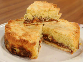 Torta con dulce de leche y coco