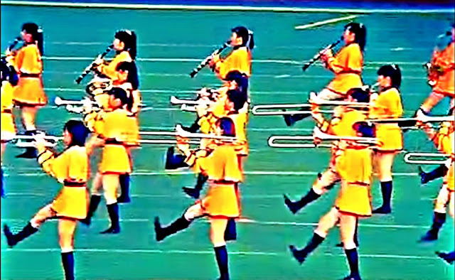 Japan Green Band Fan Page 京都タチバナ 金丸仁美 ローズ パレード マーチング バンドで演奏する義足を持つ日本人学生