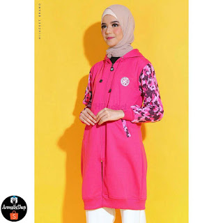 https://shopee.co.id/Hijacket-CAMOUFLASHION-SWEET-ARMY-PINK-Jaket-Muslimah-i.56335933.938259040