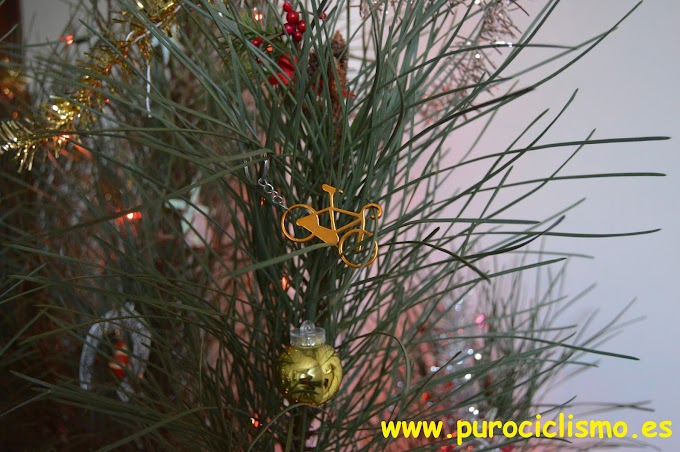 En el árbol de navidad también hay sitio para las bicis