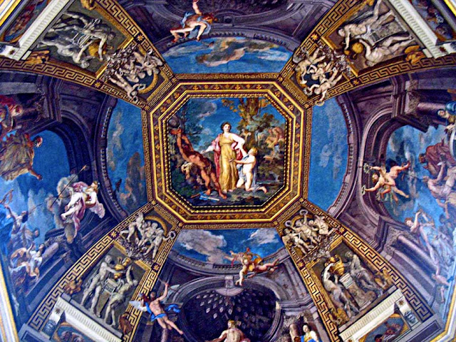 circular painting on the ceiling of the sistine chapel in rome