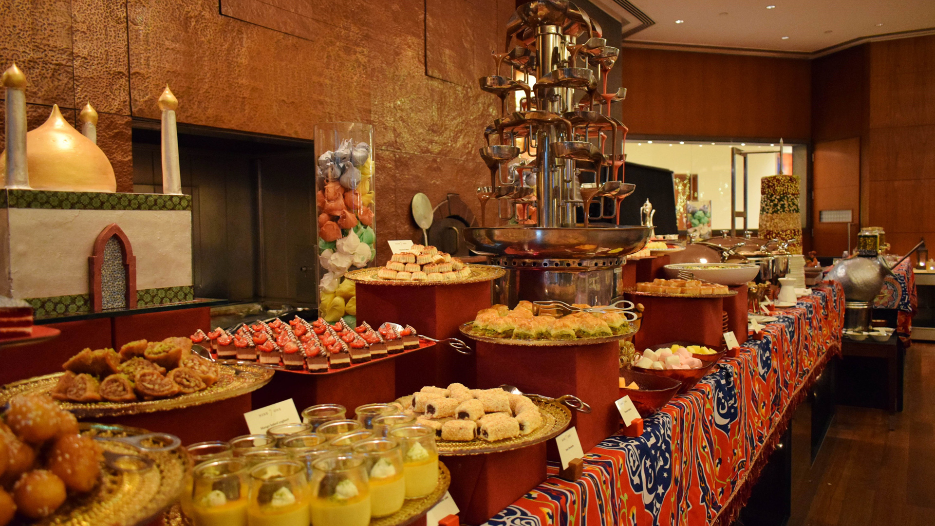 مطعم Nine7One بفندق أوبروي دبي يقدم إفطارا شهيا خلال شهر رمضان المبارك