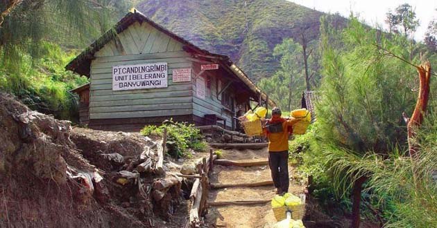 Pos pondok bunder kawah ijen