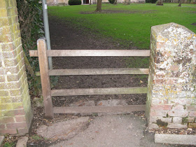 An interesting type of gate (or style) in Hungerford - closed.