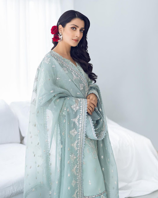 Ayeza Khan Photos