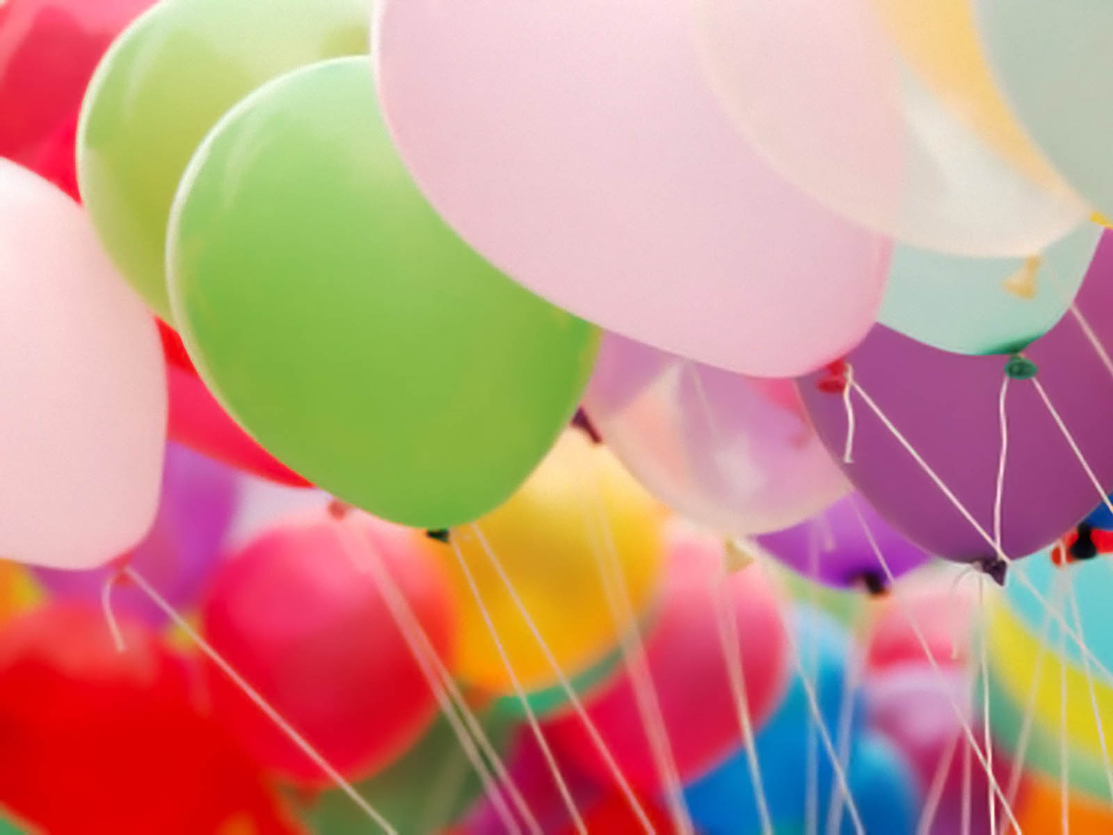  Gambar  Gambar  Balon dengan Warna  Warni  Cantik 