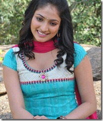 haripriya_in_churidar_cute_photo