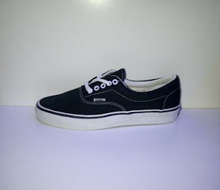 sepatu vans era murah warna hitam