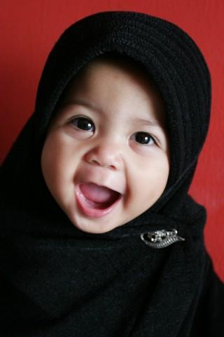  Gambar  bayi cantik Berjilbab Lucu dan Sehat Gambat 