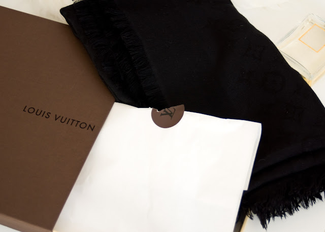 jak rozpoznać oryginalny szal Louis Vuitton?