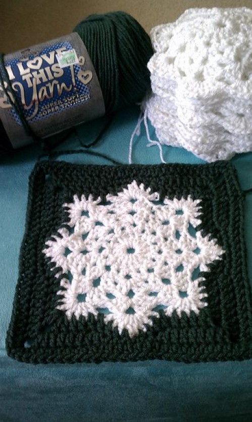 Snowflake Granny Square Afghan - Free Pattern