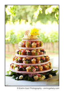 A Wine Country Wedding Cake