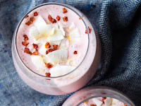 Strawberry Lassì wìth Rose Water and Coconut Yogurt (Vegan)