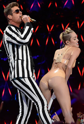 Miley Cyrus vma 2013