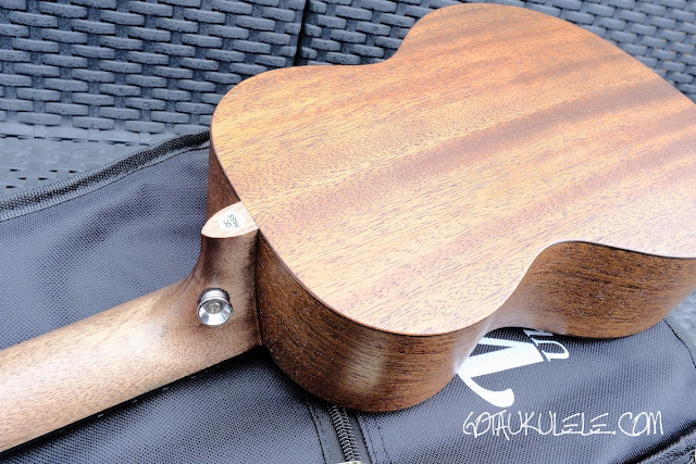 VTAB EL-55D Concert Ukulele back