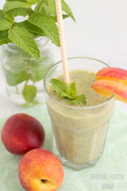 Fresh mint, sweet peaches, leafy greens, and chia seeds are blended together in this creamy & healthy Peach-Mint Green Smoothie #ad