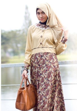 Model Baju  Batik Kantor  Wanita Muslim Desain Terbaru 