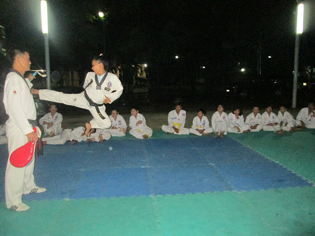 lop-day-vo-taekwondo-gia-re