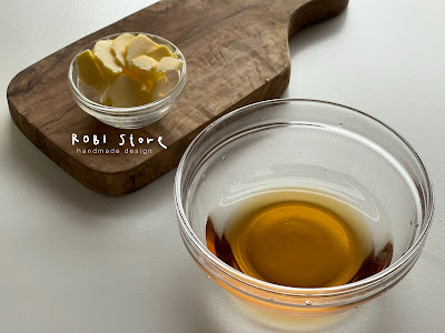 把蜂蜜跟一部分的水混合，放旁邊備用。