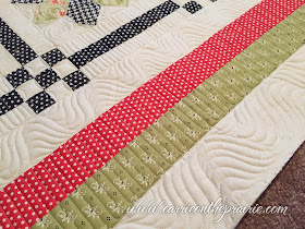 http://carrieontheprairie.blogspot.ca/2017/03/trishs-lovely-star-quilt.html