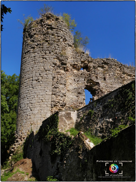 BLAMONT (54) - Château-fort