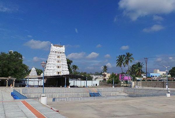 https://www.tirupatihelps.com/srinivasa-mangapuram-temple-history-timings/
