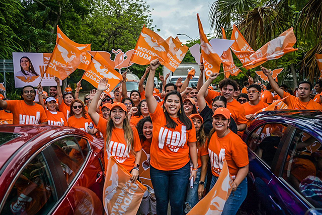 Ciudadanos muestran interés por conocer propuestas de Vida Gómez