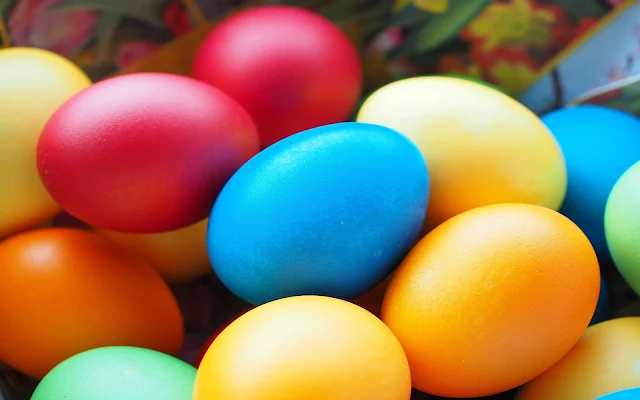Páscoa Época De Ovos Coloridos 