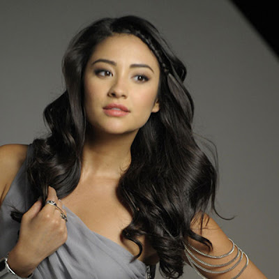 Being the new face of Pantene Shay Mitchell sat down to chat with Stylelist 
