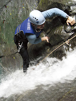 Taiwan adventure guide: canyoning in fall